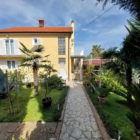 Maletic Apartman Malinska